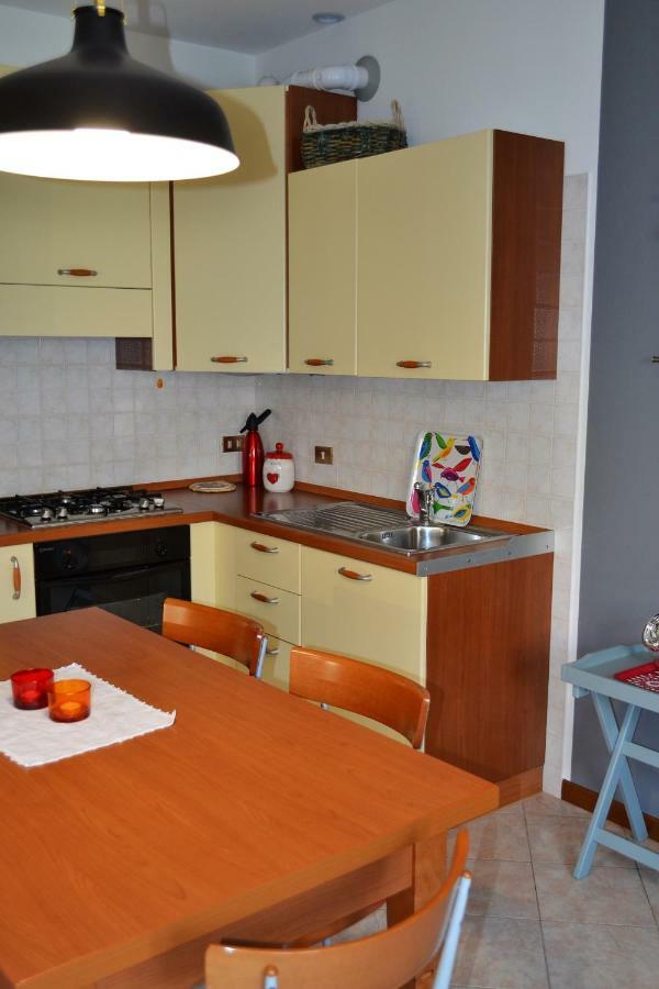 Apartmán Torri Centro Torri Del Benaco Exteriér fotografie