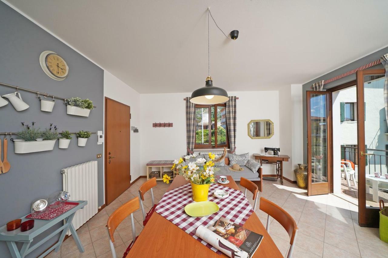 Apartmán Torri Centro Torri Del Benaco Exteriér fotografie