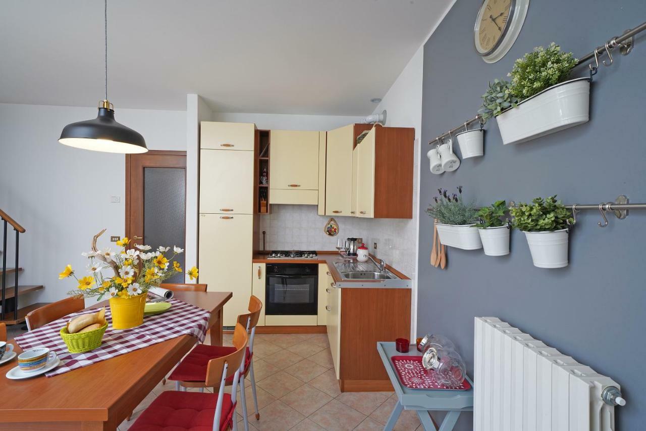 Apartmán Torri Centro Torri Del Benaco Exteriér fotografie